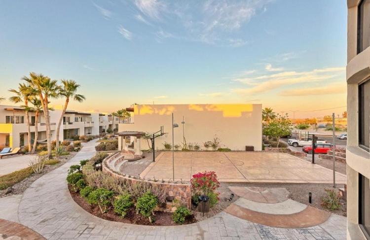 New Built Condo Minutes To Beach! Rocky Point Exterior photo